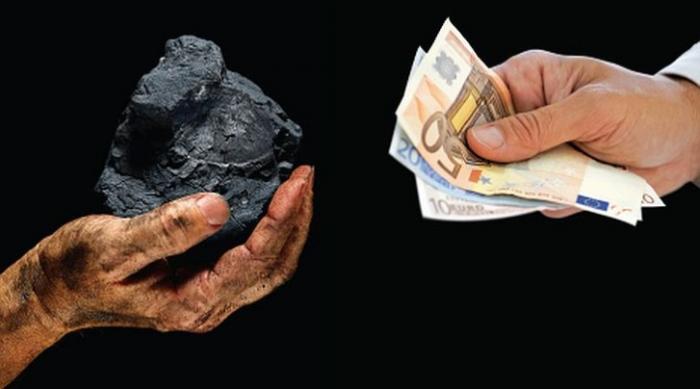 Carbon Pricing: Transitioning from Fossil Fuels to Renewables Carbon Pricing: Transitioning from Fossil Fuels to Renewables