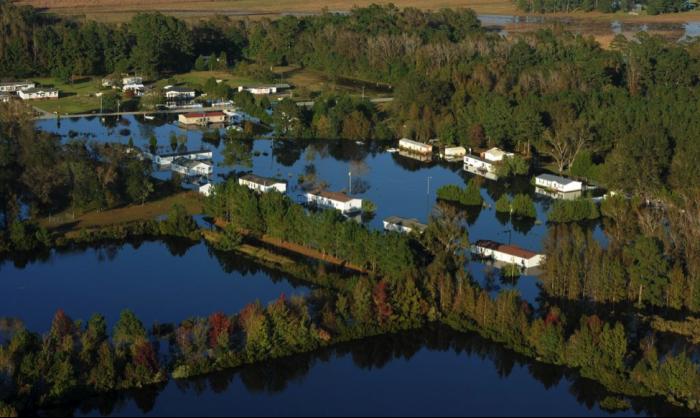 Hurricane Matthew - How to Weather a Power Outage Using the 4 Phases of Emergency Management Hurricane Matthew - How to Weather a Power Outage Using the 4 Phases of Emergency Management