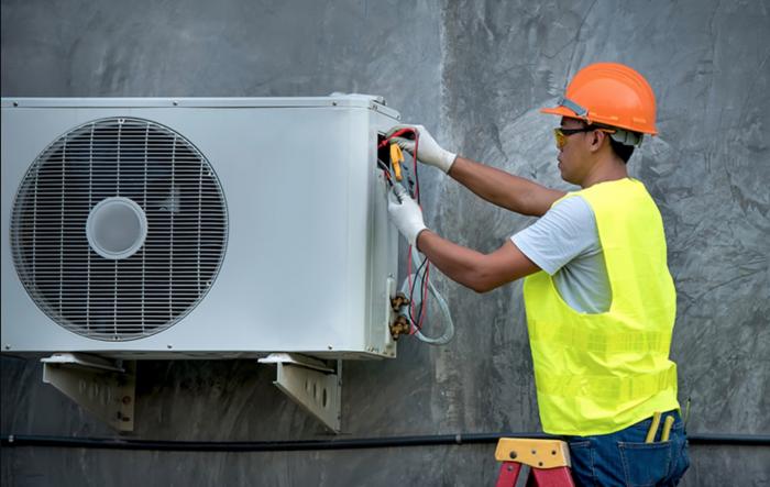 Protecting Workers on the JobSite - Emerging Ideas on Communication, Safety Procedures & PPE Protecting Workers on the JobSite - Emerging Ideas on Communication, Safety Procedures & PPE